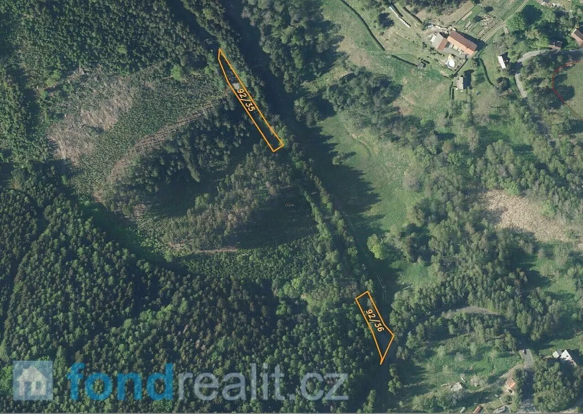 Prodej pozemku 1825 m²
